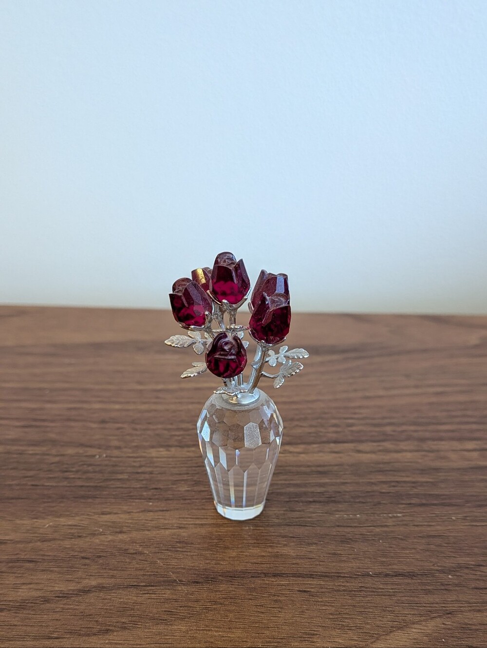 Swarovski Crystal Red Roses in vase Figurine Flower Dreams Collection Rhodium